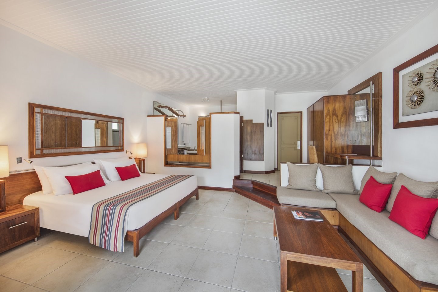 SHANDRANİ BEACHCOMBER  4* tropikal oda  5 gece YP konaklama (THY)