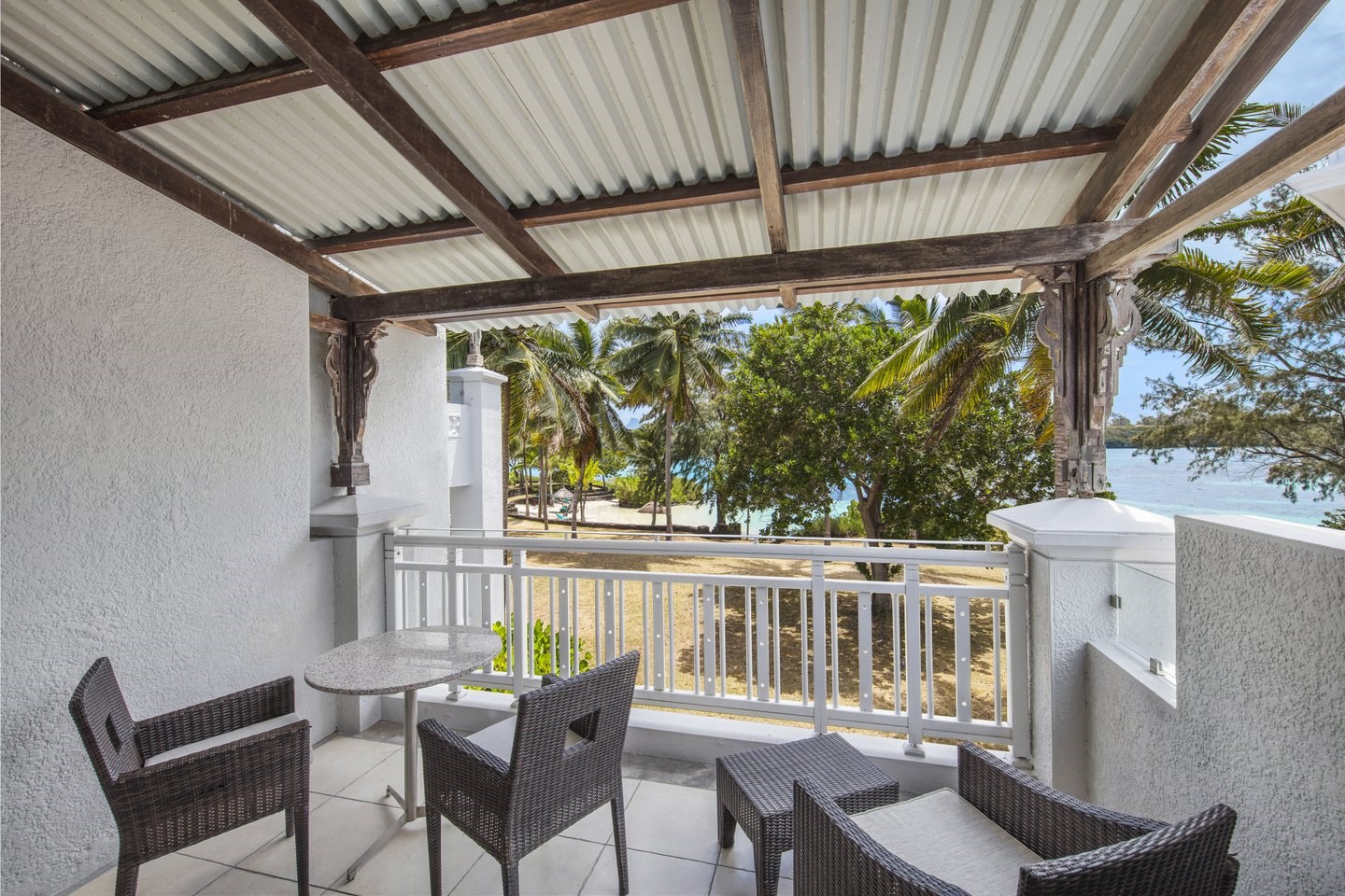 SHANDRANİ BEACHCOMBER  4* tropikal oda  5 gece YP konaklama (THY)