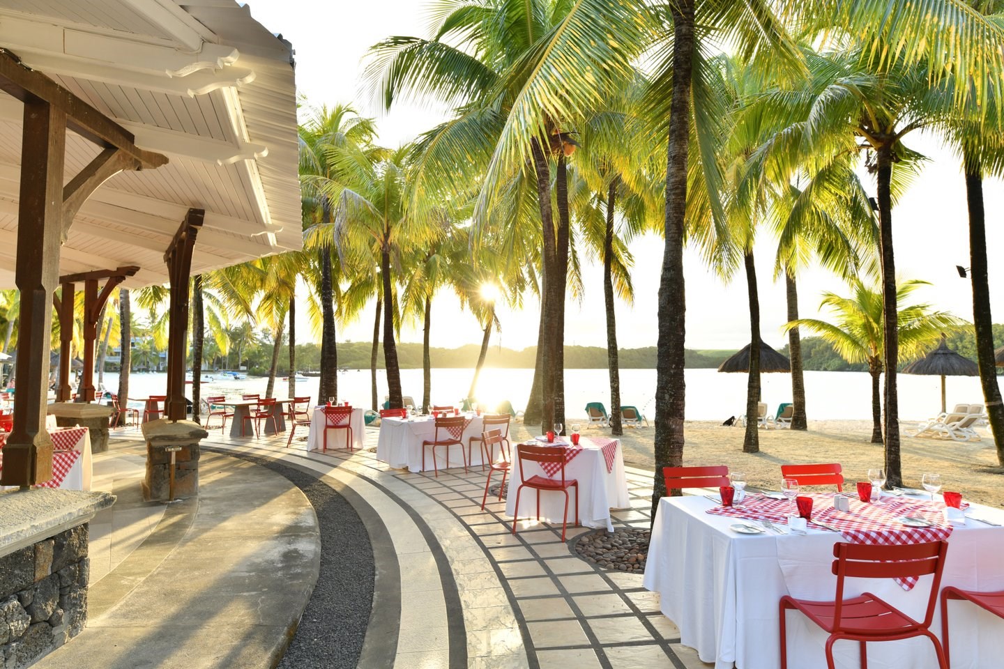 SHANDRANİ BEACHCOMBER  4* tropikal oda  5 gece YP konaklama (THY)