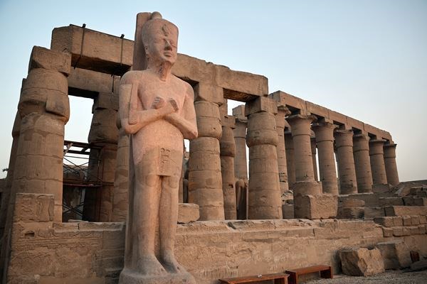 Mısır Harikaları Turu Türk Hava Yolları ile Sakkara Vadisi Dahil (Kahire -Sakkara- Hurghada-Luksor)