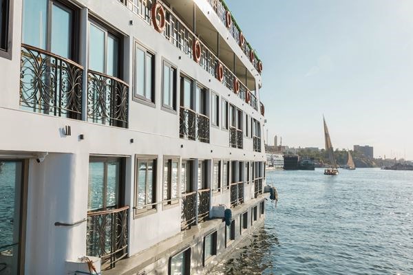 Mısır'ın Sırları & Kızıldeniz'in Büyüsü Kahire(3) Nil'de Gemi(3) Hurghada(1) Ekstra Turlar Dahil  A-Jet Hava Yolları ile 