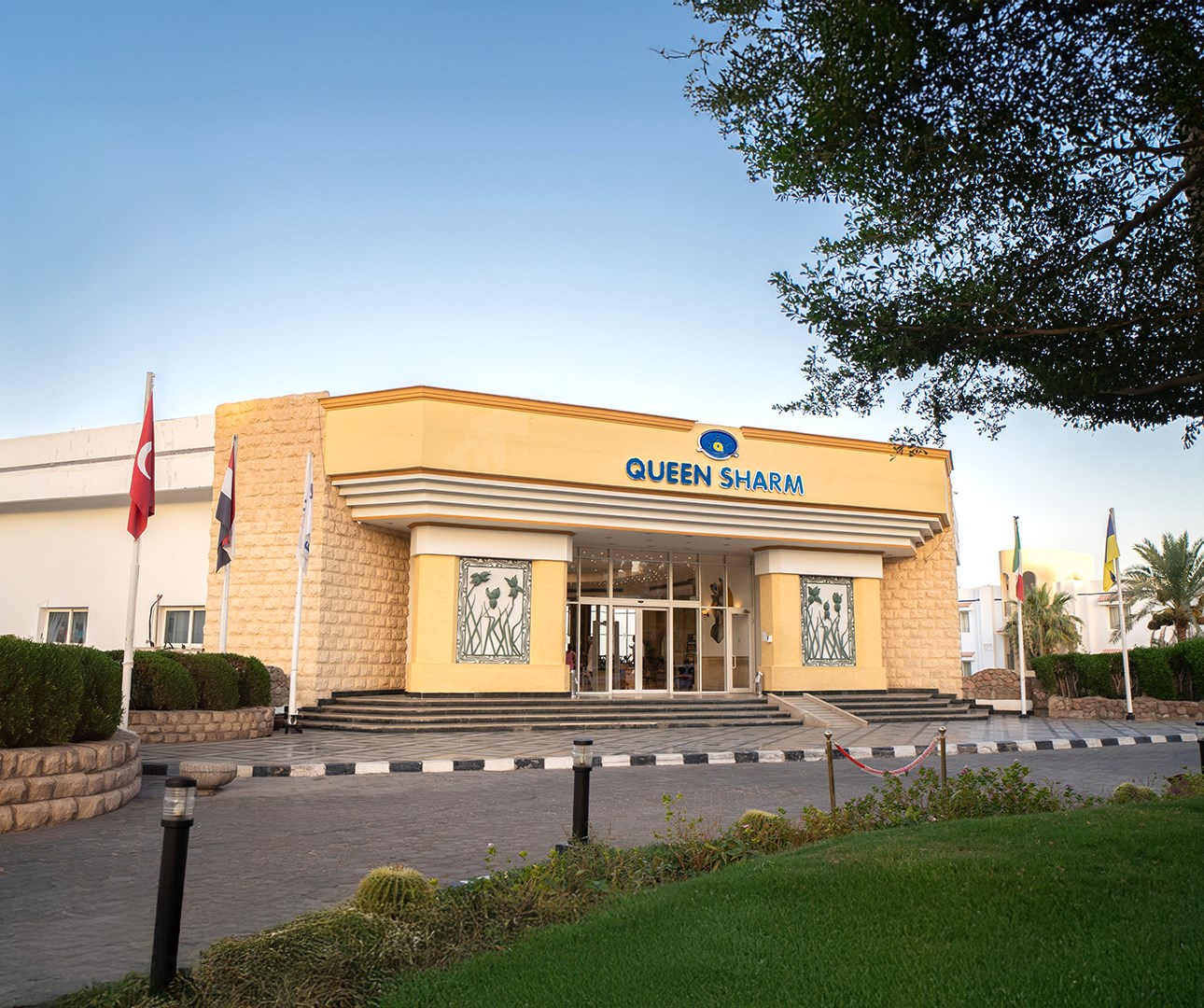 Sharm Turu Pegasus Havayolları Sabah Uçağı İle 4 gece 4* Queen Sharm Resort Yarım Pansiyon