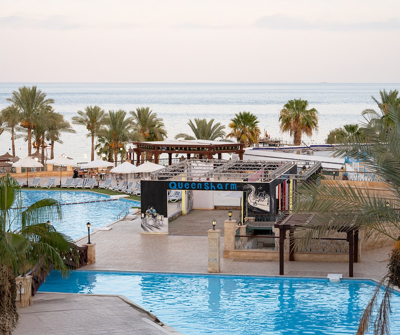 Sharm Turu Pegasus Havayolları Sabah Uçağı İle 4 gece 4* Queen Sharm Resort Yarım Pansiyon