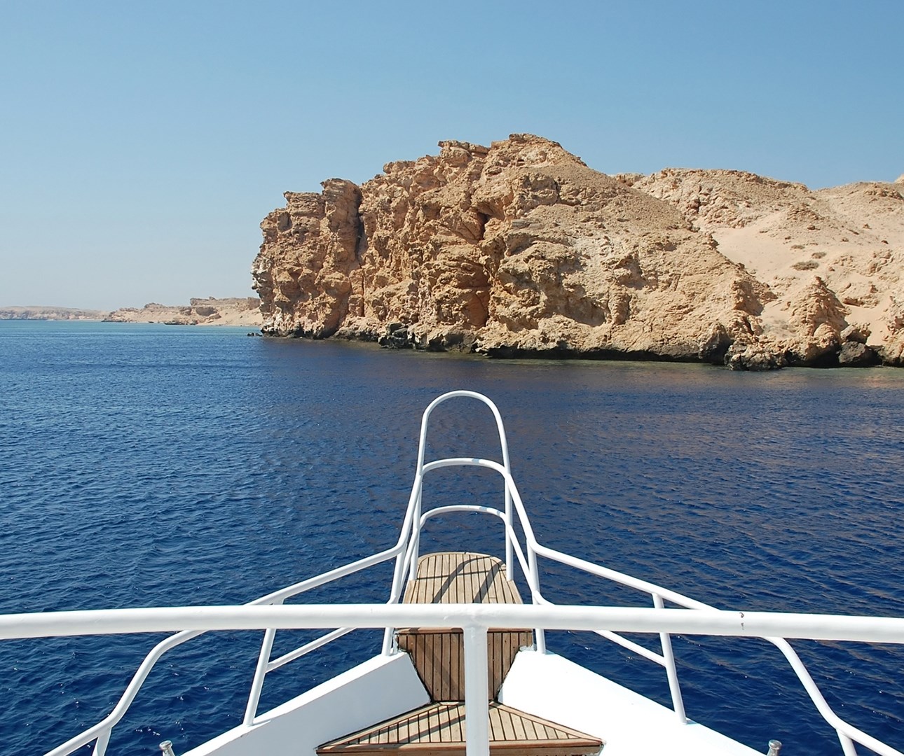 Sharm Turu Pegasus Havayolları Sabah Uçağı İle 4 gece 4* Queen Sharm Resort Yarım Pansiyon