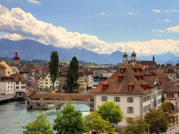 Muhteşem Dörtlü Avrupa Turu Pegasus Havayolları 7 Gece 