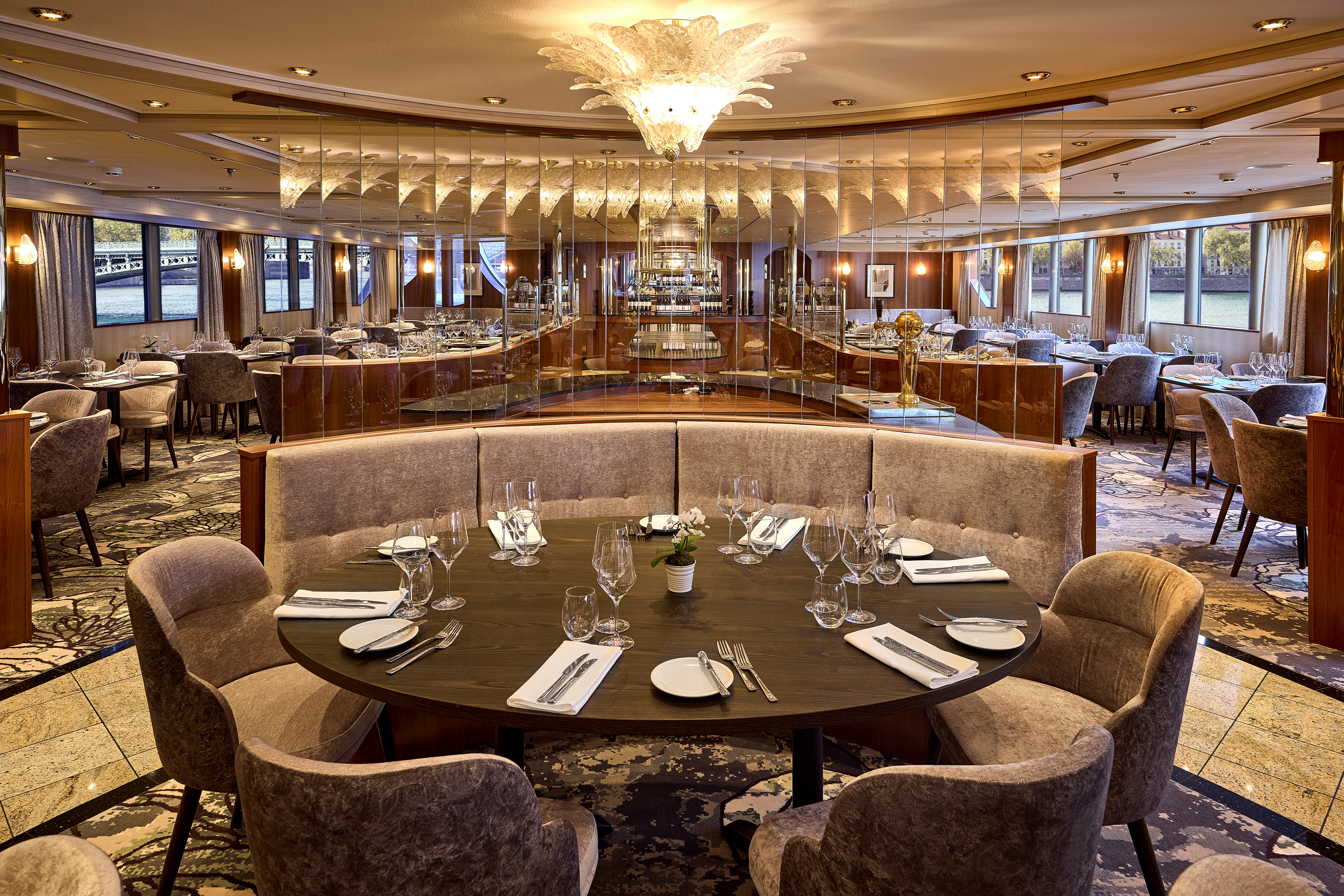 5* MS Lord Byron ile Rhone Nehri Güney Fransa & Provance & İsviçre (3)