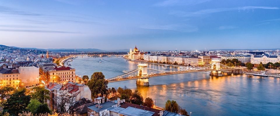 Beş Ülke Ekspres Orta Avrupa Turu Pegasus Havayolları  4 Gece