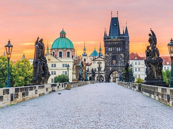Görkemli Orta Avrupa: Budapeşte – Prag - Viyana Türk Hava Yolları  7 Gece   (Bratislava turu dahil)