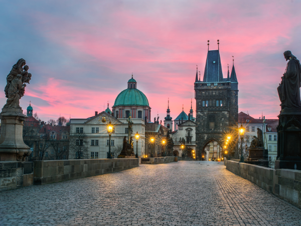 Budapeşte  Viyana Prag Pegasus Havayolları  7 Gece   (Bratislava turu dahil)