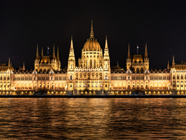Budapeşte Pegasus Havayolları 3 Gece