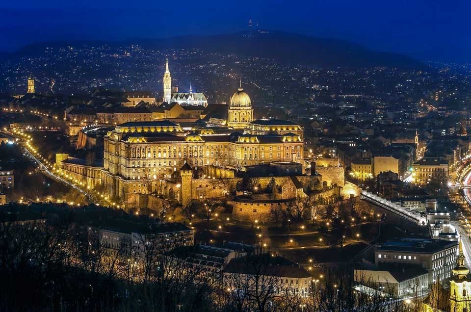 Budapeşte Pegasus Havayolları 3 Gece