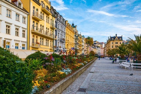 **SÖMESTRE** Prag Türk Hava Yolları 3 Gece