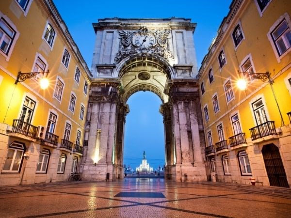 Porto - Lizbon Rüyası Türk Hava Yolları 4 Gece 