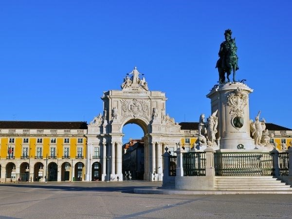 Porto - Lizbon Rüyası Türk Hava Yolları 4 Gece 