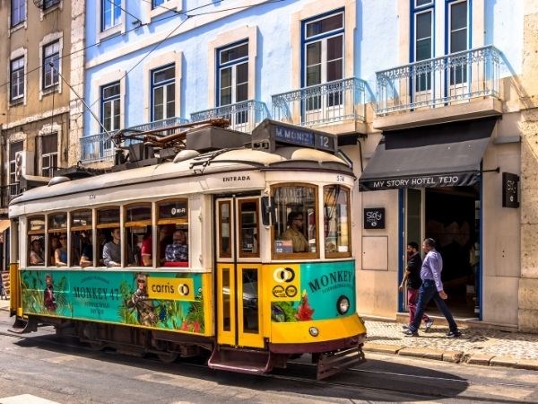 Porto - Lizbon Rüyası Türk Hava Yolları 4 Gece 