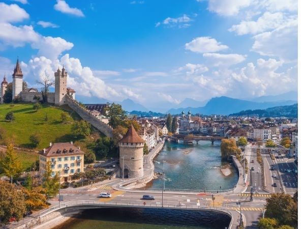  **Kurban Bayramı**Alplerden Masal Yollarına İsviçre Almanya  Türk Hava Yolları 6 Gece (Tüm Turlar Dahil)