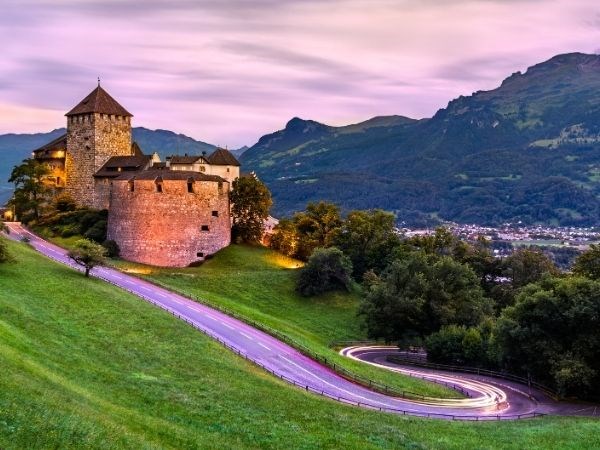  **Kurban Bayramı**Alplerden Masal Yollarına İsviçre Almanya  Türk Hava Yolları 6 Gece (Tüm Turlar Dahil)