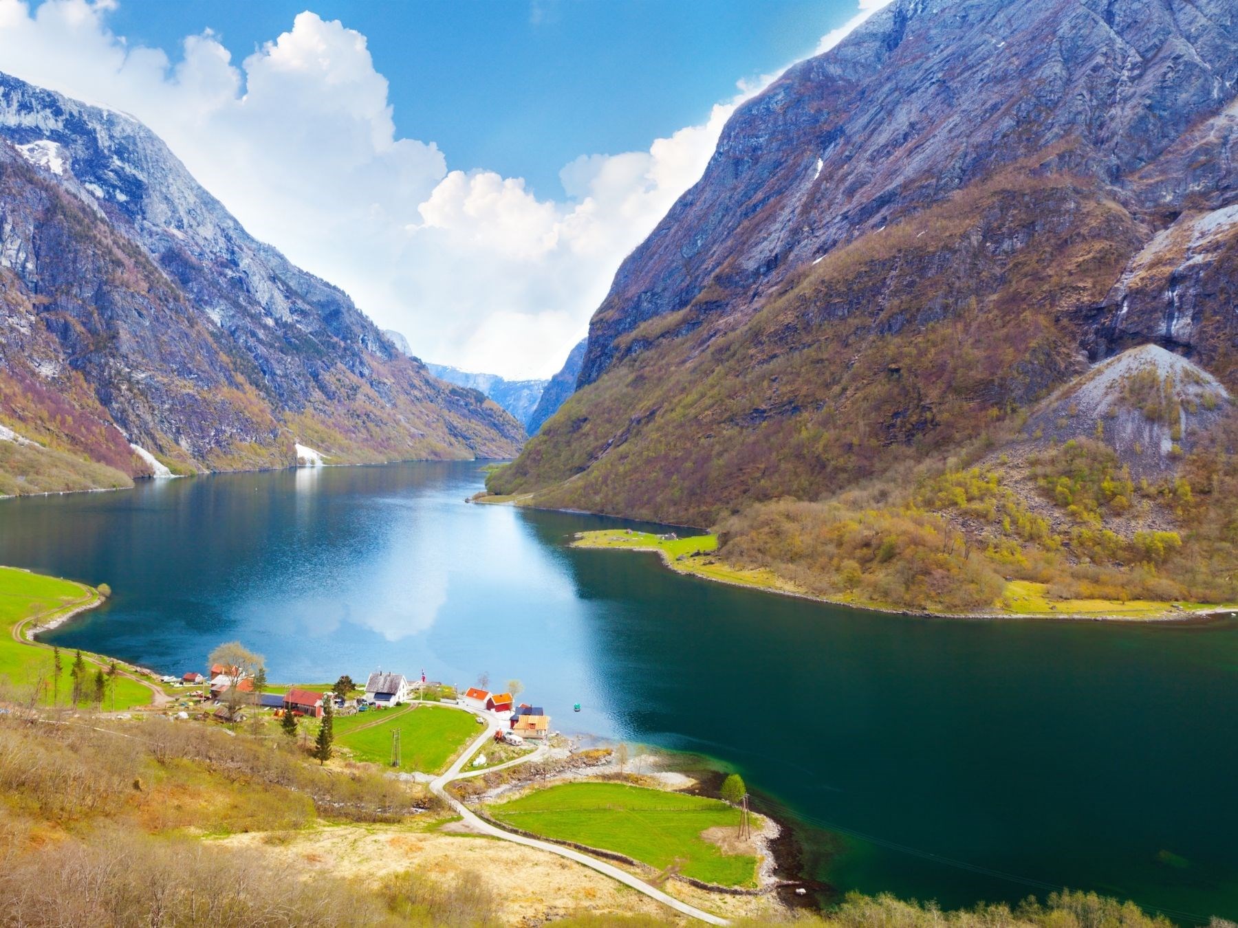 Doğanın Tüm Renkleri Norveç Türk Hava Yolları 5 Gece (Tüm Turlar Dahil)