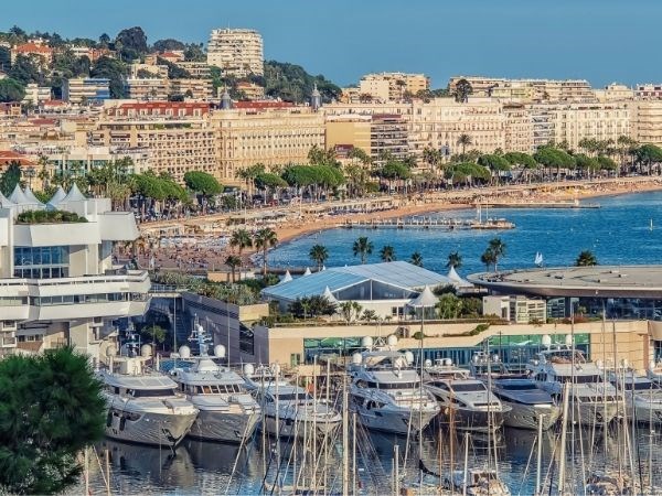  **Kurban Bayramı**Romantik Fransa Sahilleri (Cote D’azur – Nice – Monte Carlo – Cannes – Marsilya) Türk Hava Yolları 4 Gece