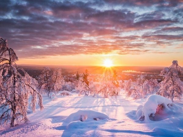 **YILBAŞI**Lapland Büyülü Kuzey Işıkları Masalı Türk Hava Yolları 4 Gece ( TÜM TURLAR DAHİL)