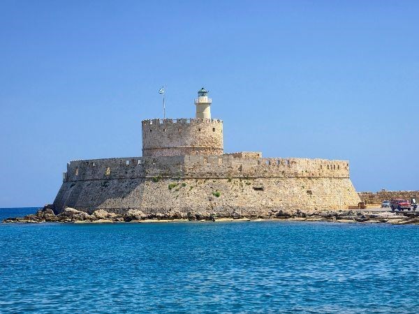 Fethiye Çıkışlı Feribotlu Rodos Adası Turu 3 Gece 4* Otel