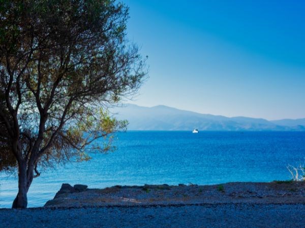 İzmir Dikili Çıkışlı Feribotlu Midilli Turu 2 Gece 3*Otel 