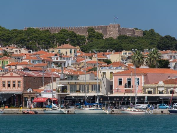 İzmir Dikili Çıkışlı Feribotlu Midilli Turu 3 Gece 4*Otel 