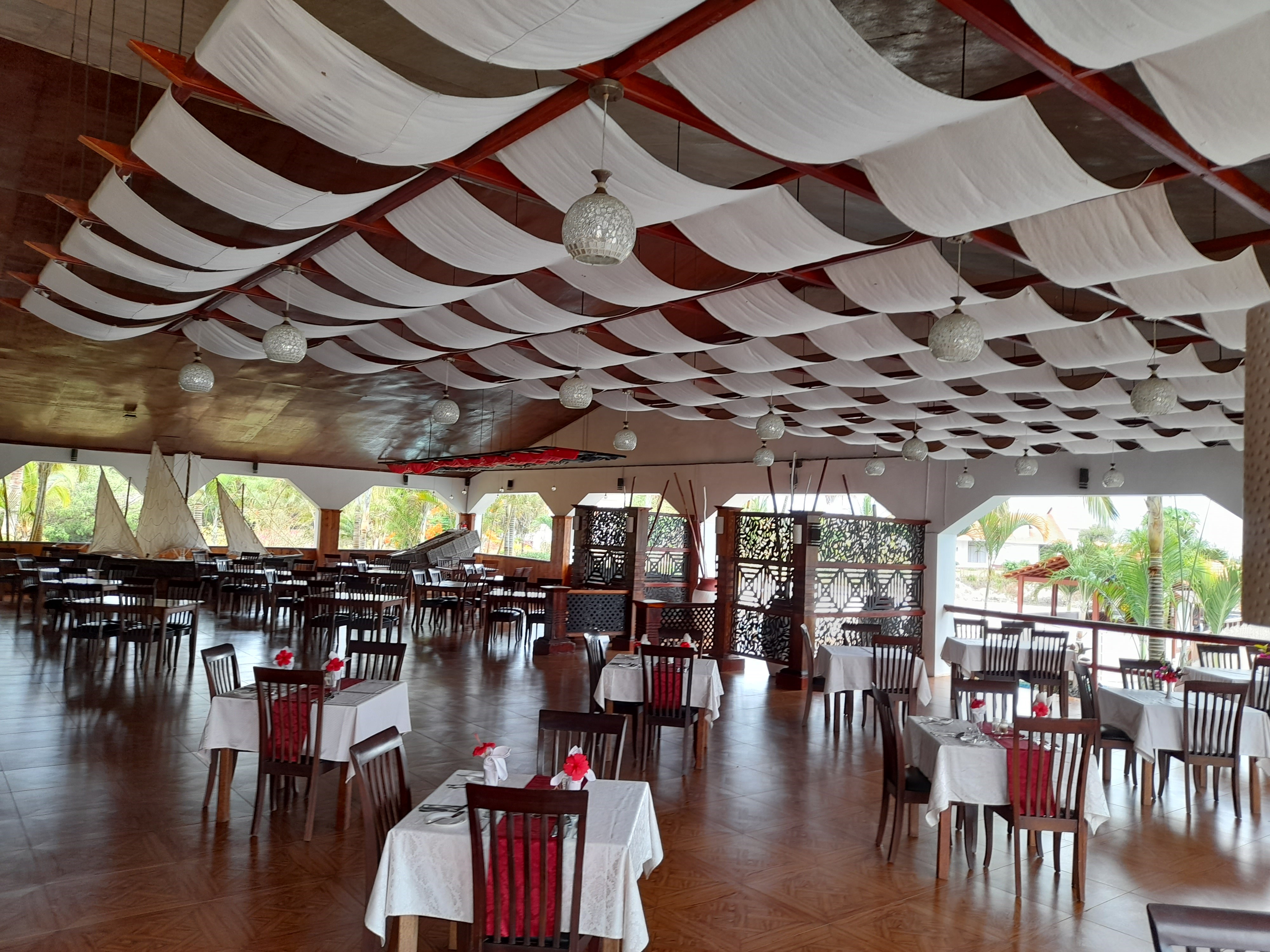 EGZOTİK ZANZİBAR - AZAO RESORT  (türkçe rehber eşliğinde)