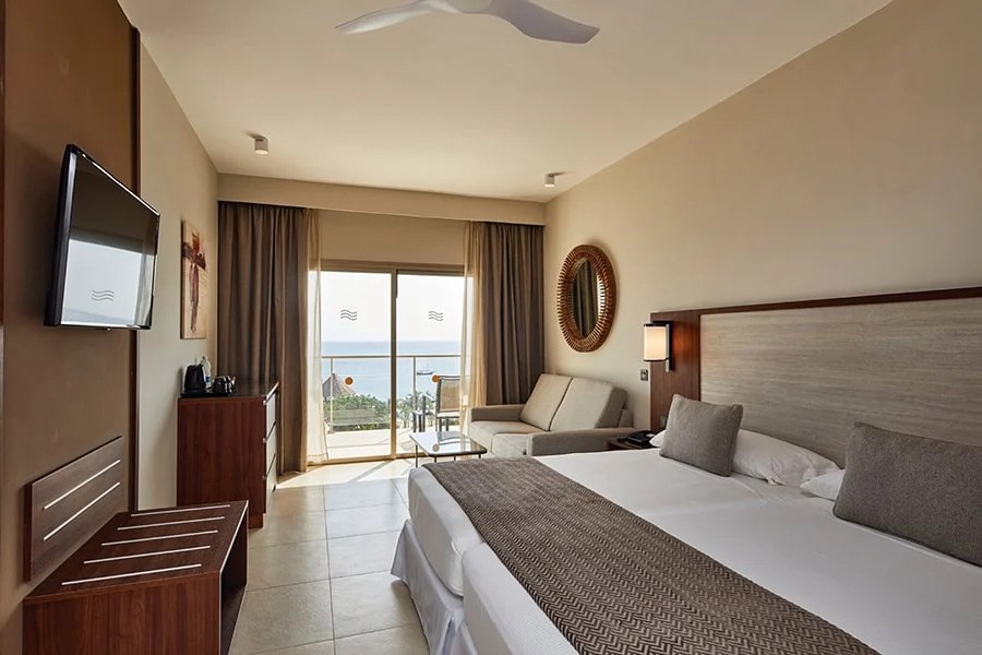 Riu Jambo Hotel 4*, 5 Gece deniz manzaralı odada herşey dahil konaklama . THY ile