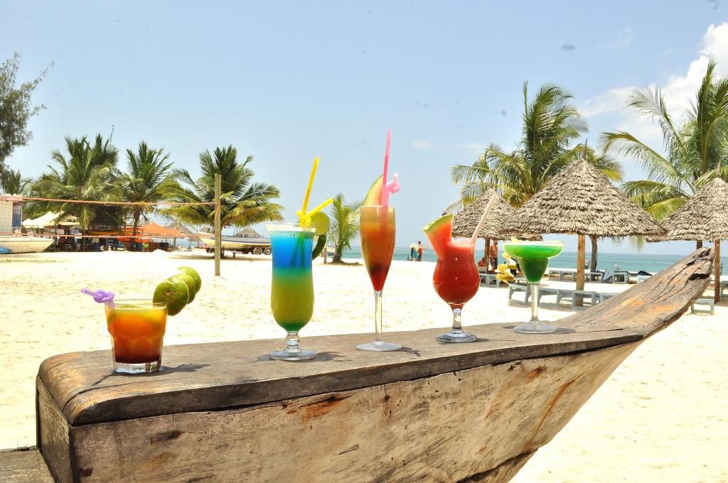 Sunset Kendwa Beach Hotel 3*, 5 Gece Beach Bungalow BB konaklama . THY ile