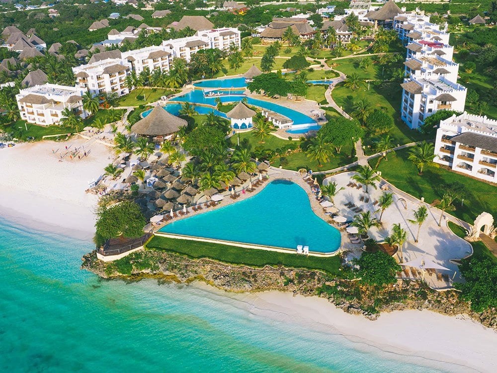 Royal Zanzibar Beach Resort 5*, deluxe oda 5 Gece her şey dahil konaklama . THY ile